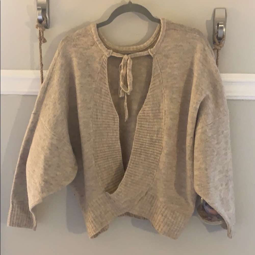 Open Back Sweater - Picture 2 of 3